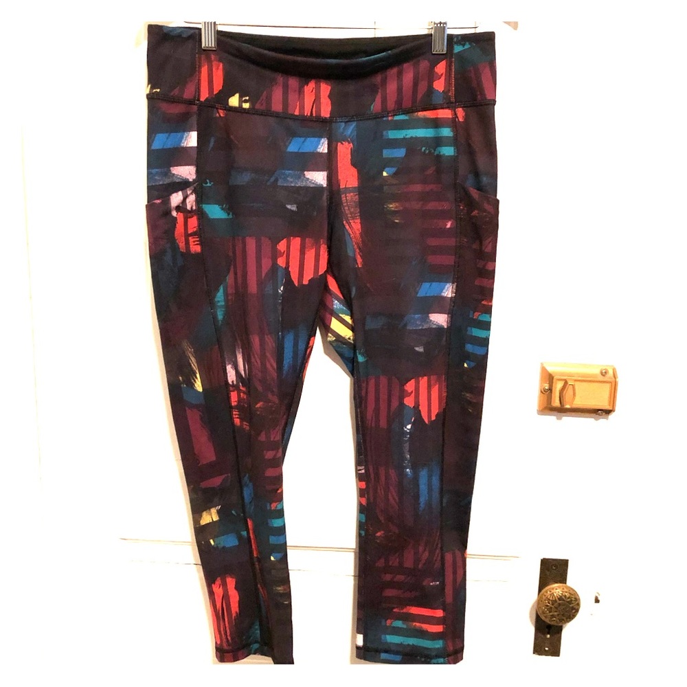Lucy Power Train Pocket Capri Printed